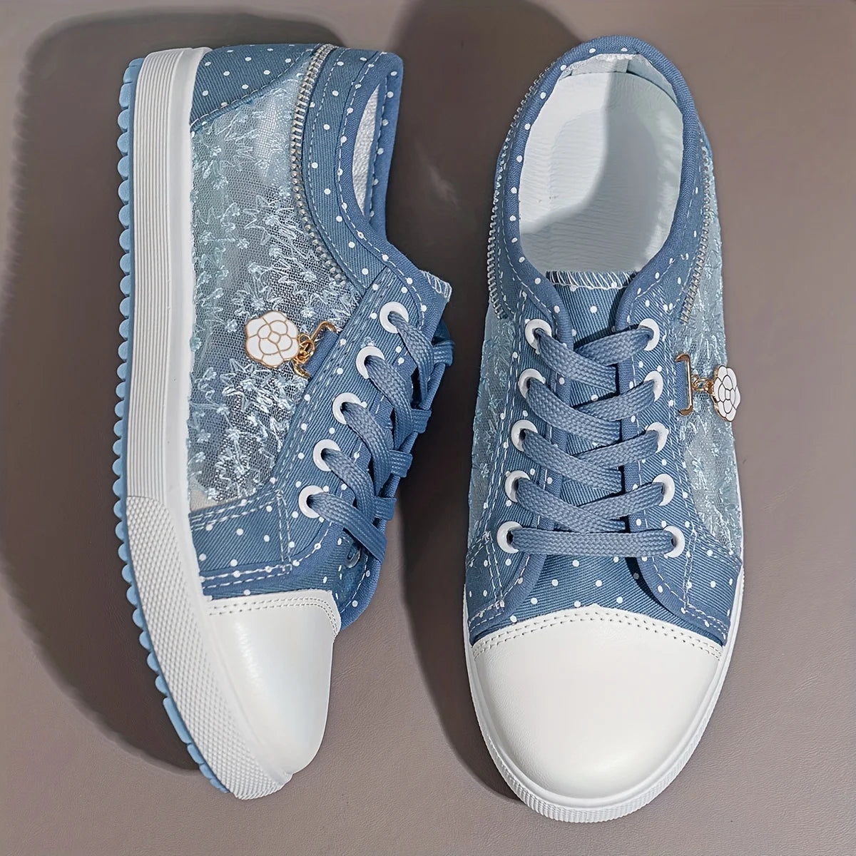 Lace Canvas Flat Sneakers