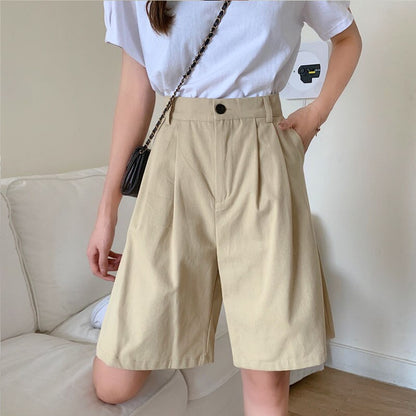 Comfortable Knee-Length Cargo Shorts