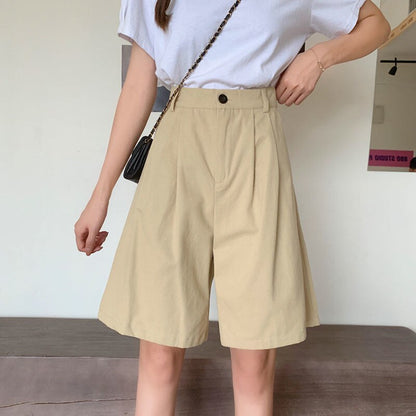 Comfortable Knee-Length Cargo Shorts