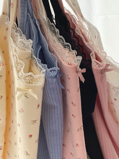 Vintage Lace Slim Crop